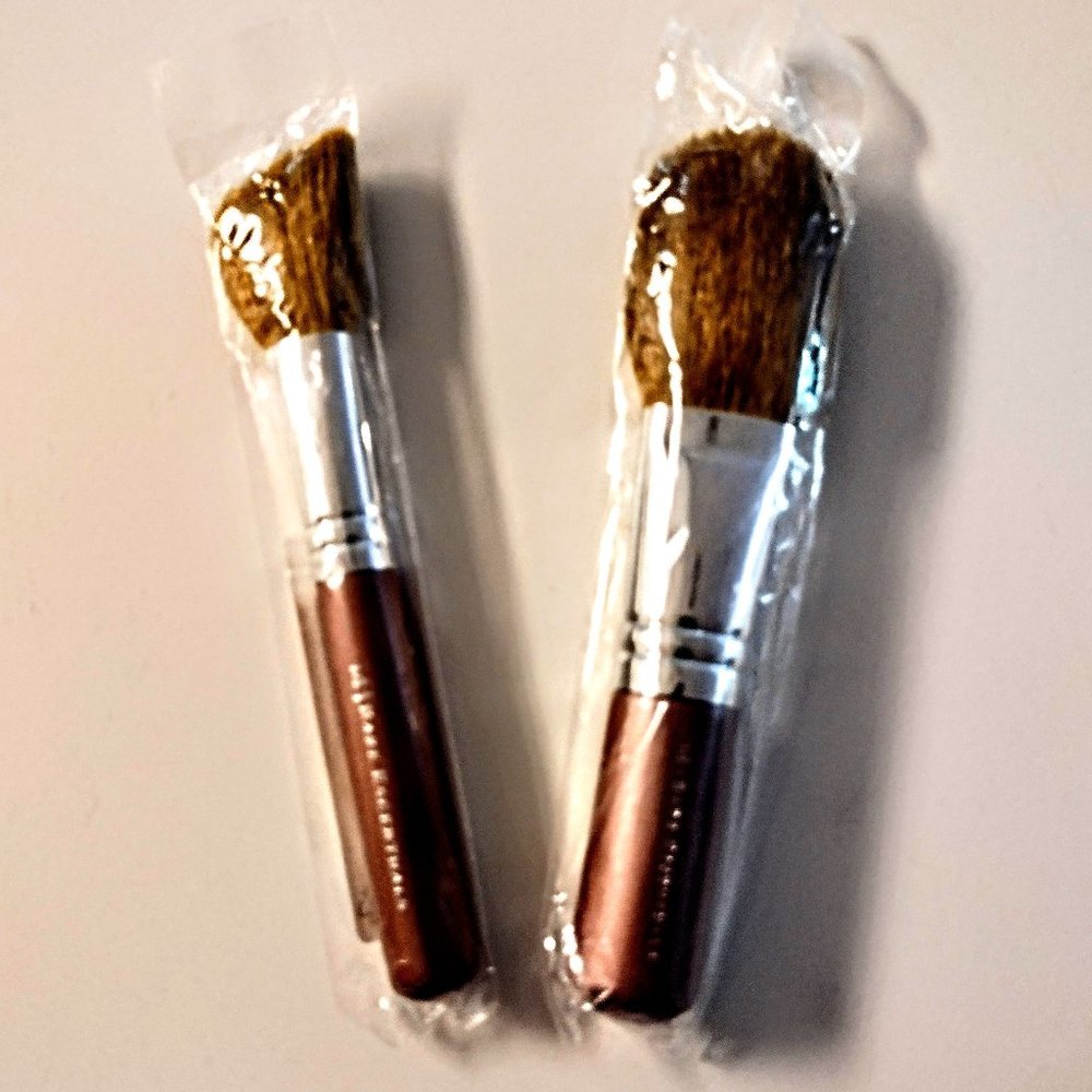 BARE ESCENTUALS ~ Set of 2 ~ 5" Rose Gold Makeup Brushes ~ Tapered/Angled ~ NEW!